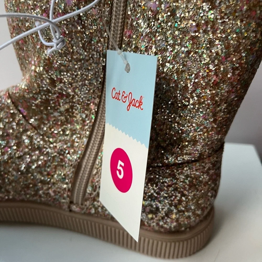 NEW Girls Size 5 Gold Glitter Boots with Faux Fur interior Cat & Jack